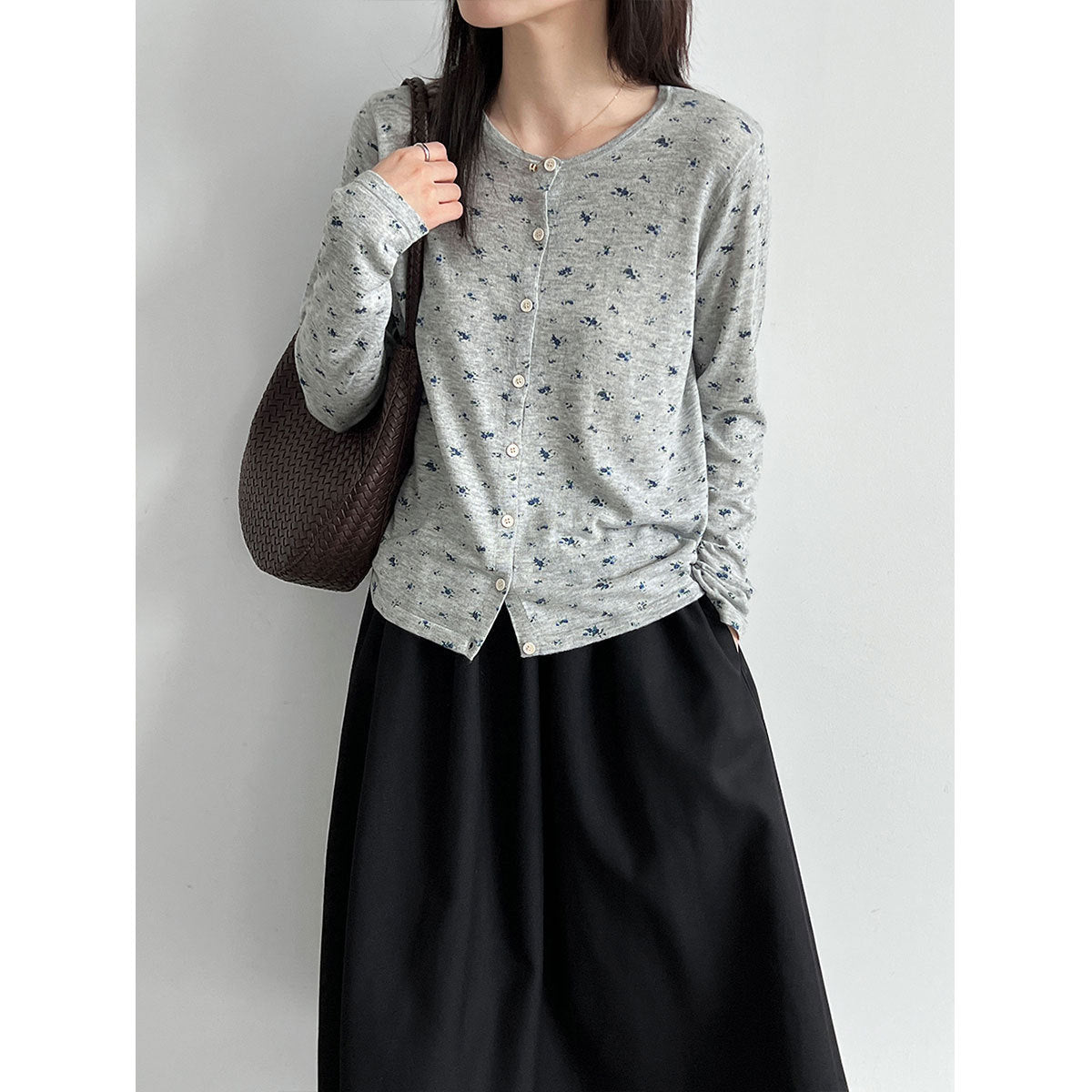 Retro Wool Floral Knit Cardigan for Women  Slim Fit Sweater Outerwear