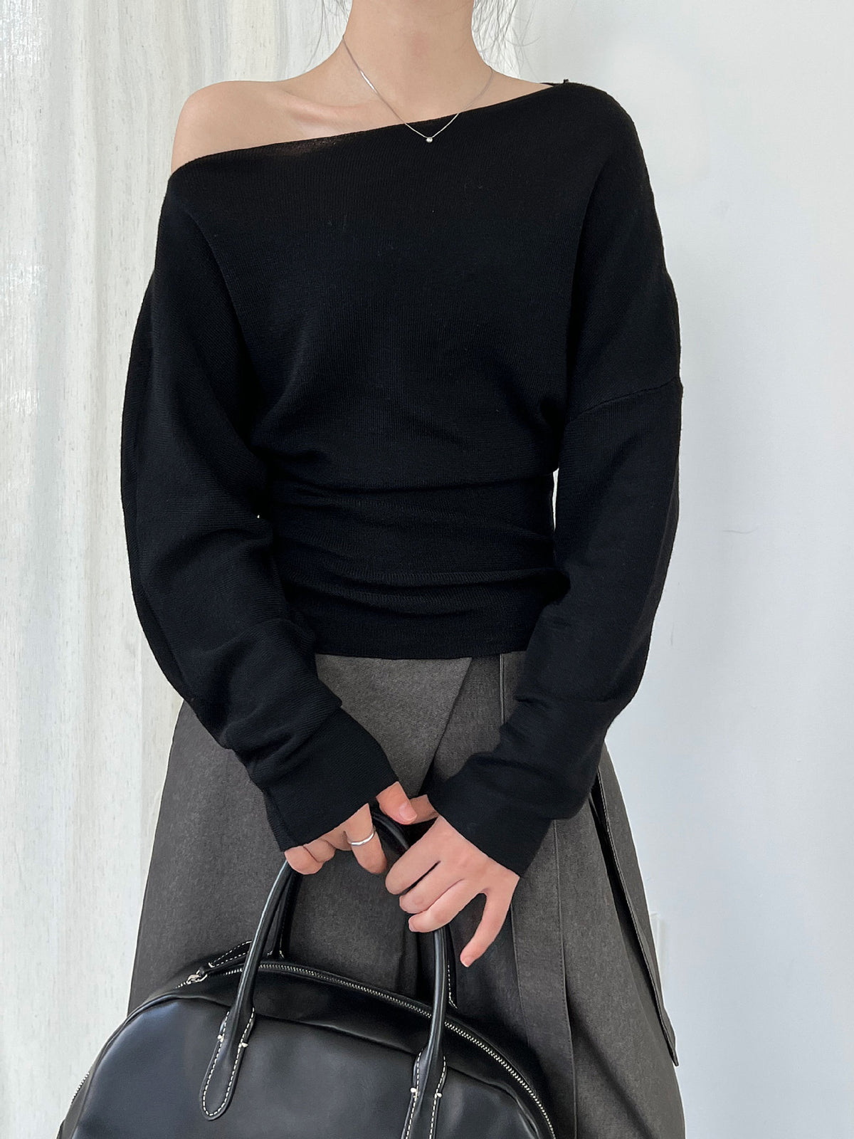 Deer West Design Sense Fitted Waist Slimming Asymmetrical Shoulder Knit Top Women's Autumn New Long Sleeve Off-Shoulder Shirt Innerwear