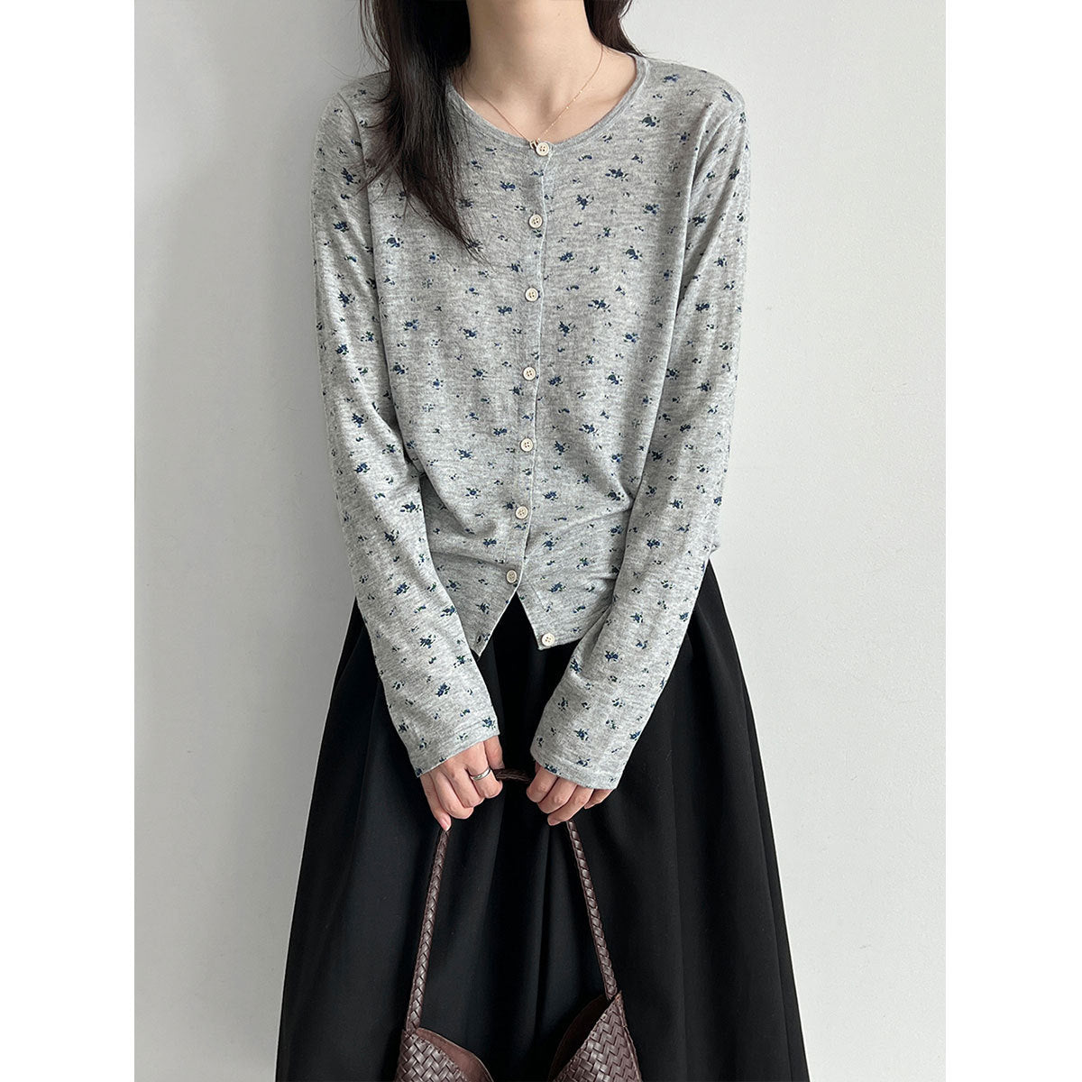 Retro Wool Floral Knit Cardigan for Women  Slim Fit Sweater Outerwear
